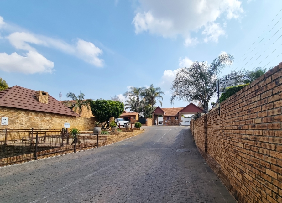 3 Bedroom Property for Sale in Safari Gardens North West